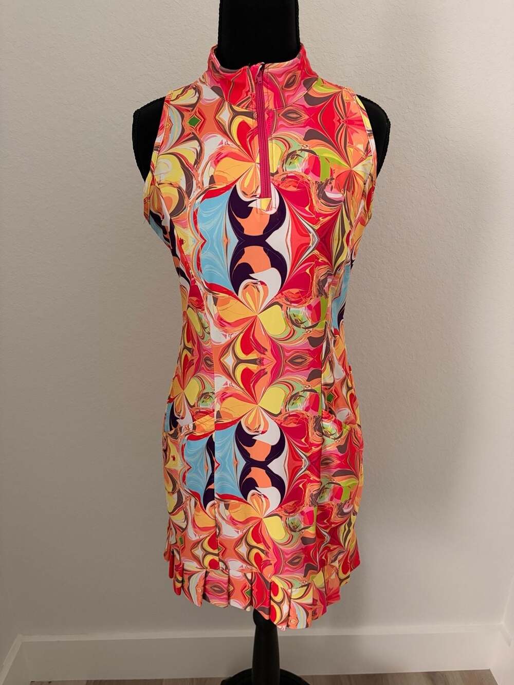 Tzu Tzu Sport Colorful Swirl Print Tennis Dress